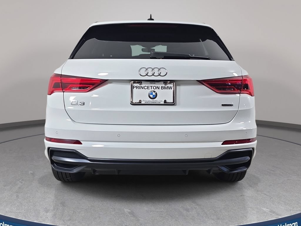 Used 2022 Audi Q3 2.0T Premium w/ Convenience Package AWD/4WD image 7