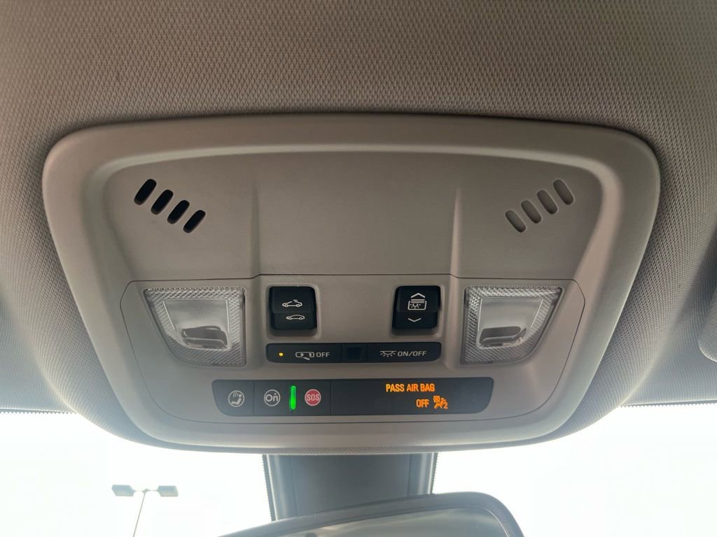 Used 2022 Chevrolet Malibu LT w/ Leather Package image 19