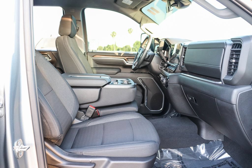 Used 2026 Chevrolet Silverado 3500 LT AWD/4WD image 19