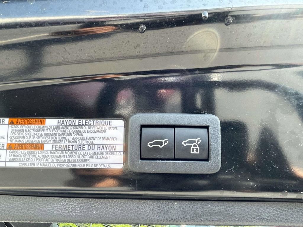 Used 2024 Toyota Corolla Cross XSE w/ Convenience Package AWD/4WD image 14