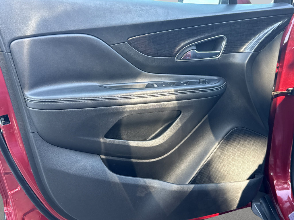 Used 2016 Buick Encore Convenience FWD image 17
