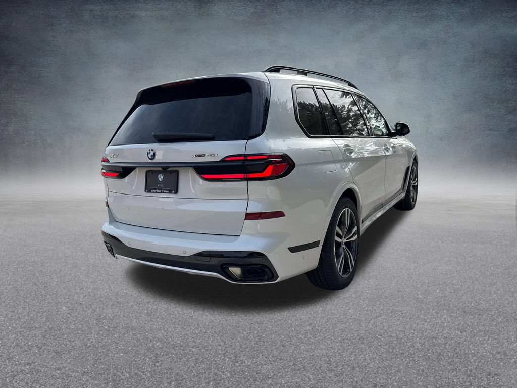 New 2026 BMW X7 xDrive40i w/ M Sport Package AWD/4WD image 5