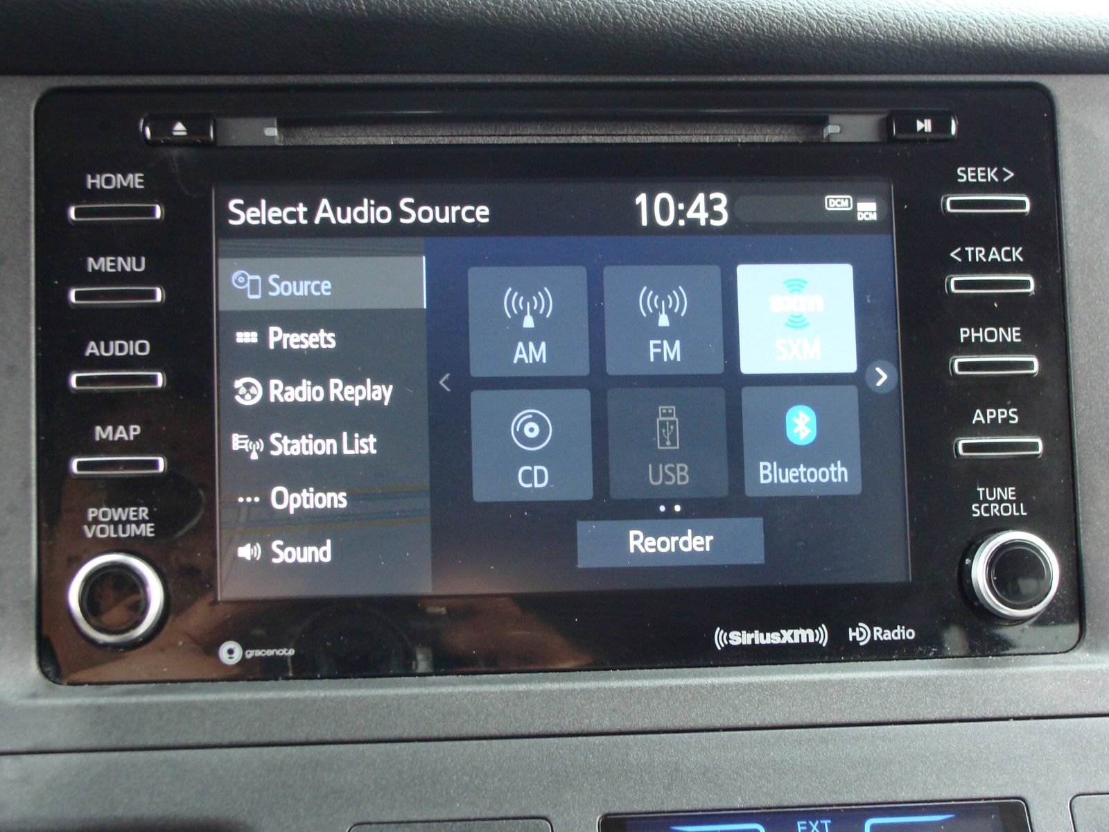 Used 2019 Toyota Sienna XLE w/ XLE Navigation Package FWD image 20