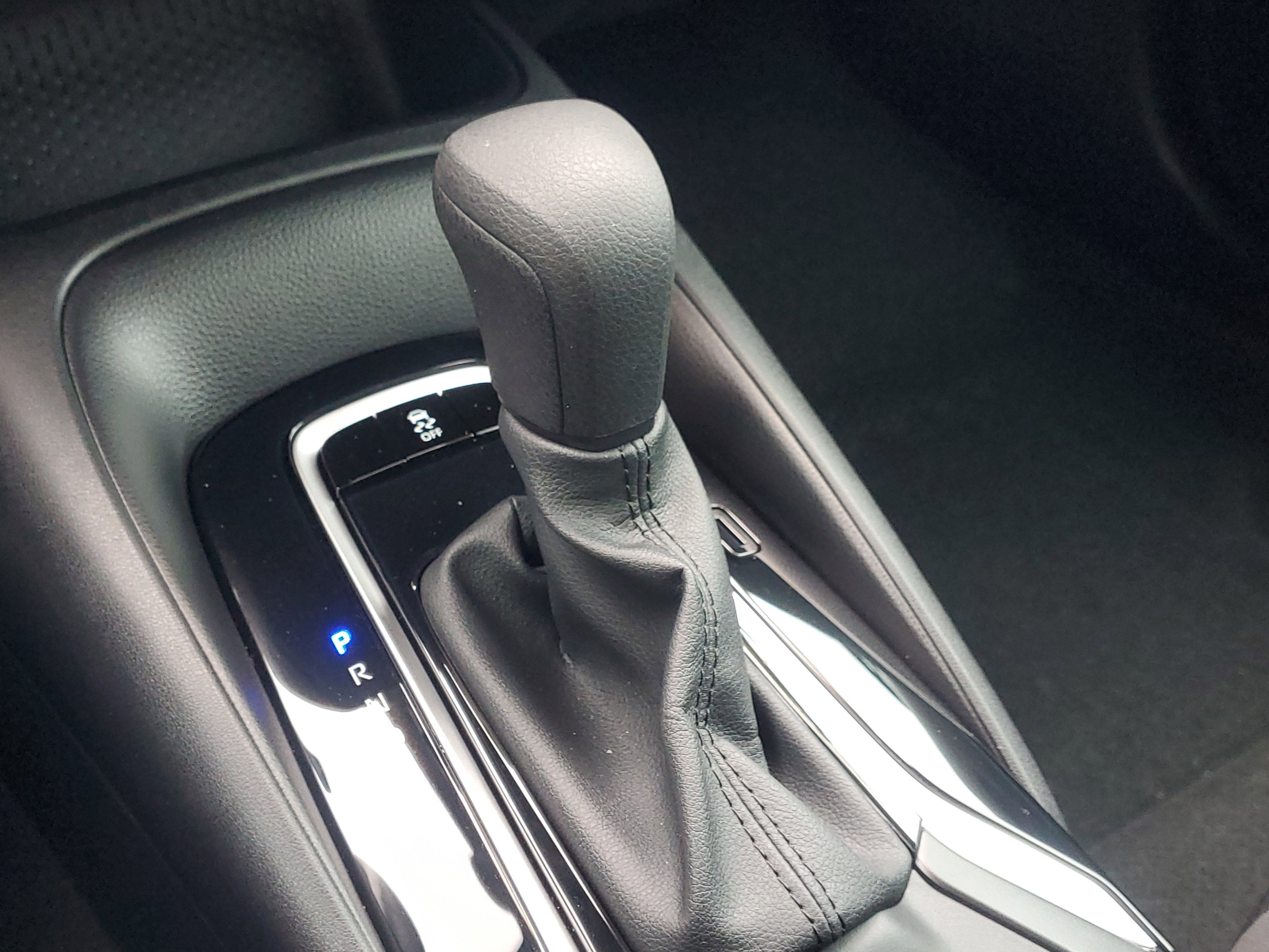 Certified 2024 Toyota Corolla LE image 28