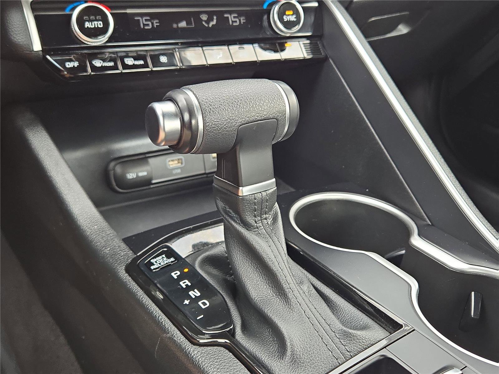 Used 2023 Kia K5 GT-Line image 11