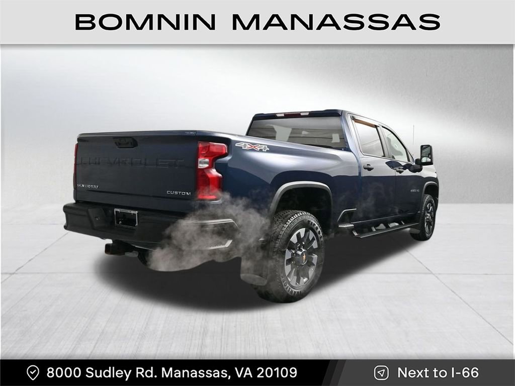 Used 2021 Chevrolet Silverado 2500 Custom w/ Custom Value Package image 5
