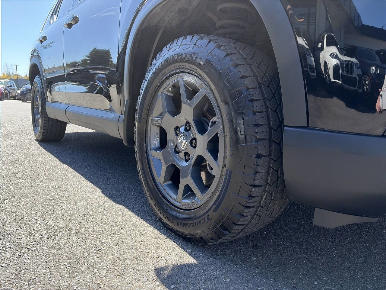 Used 2025 Honda Pilot TrailSport image 15