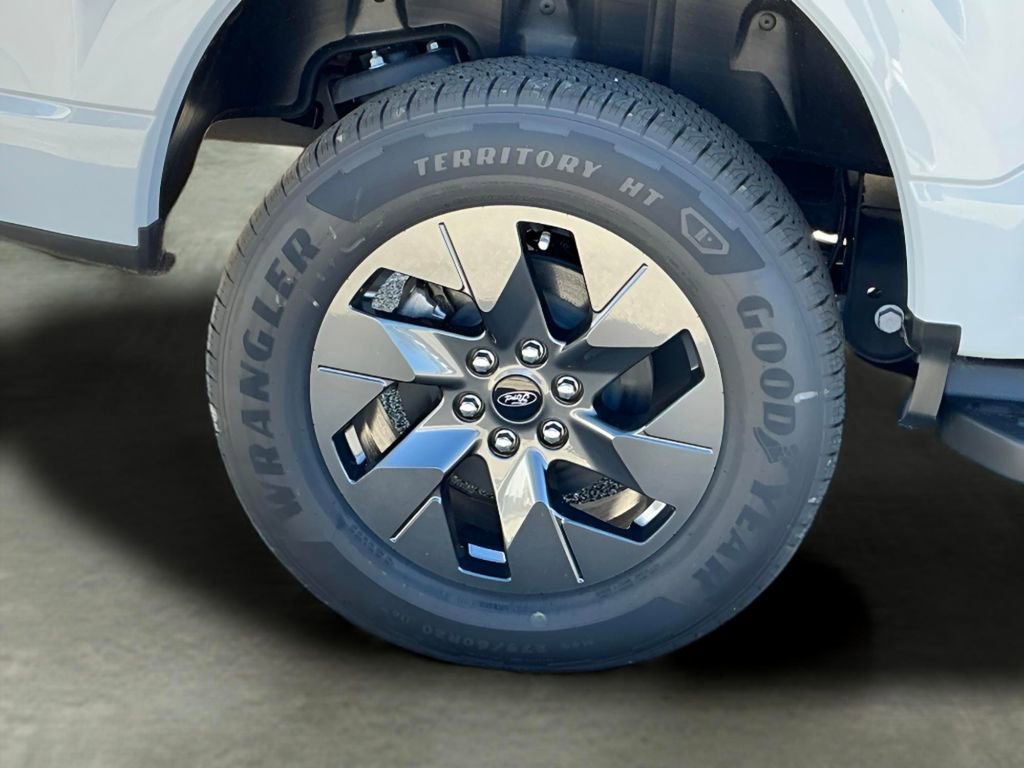 New 2025 Ford F150 Lightning Flash image 20