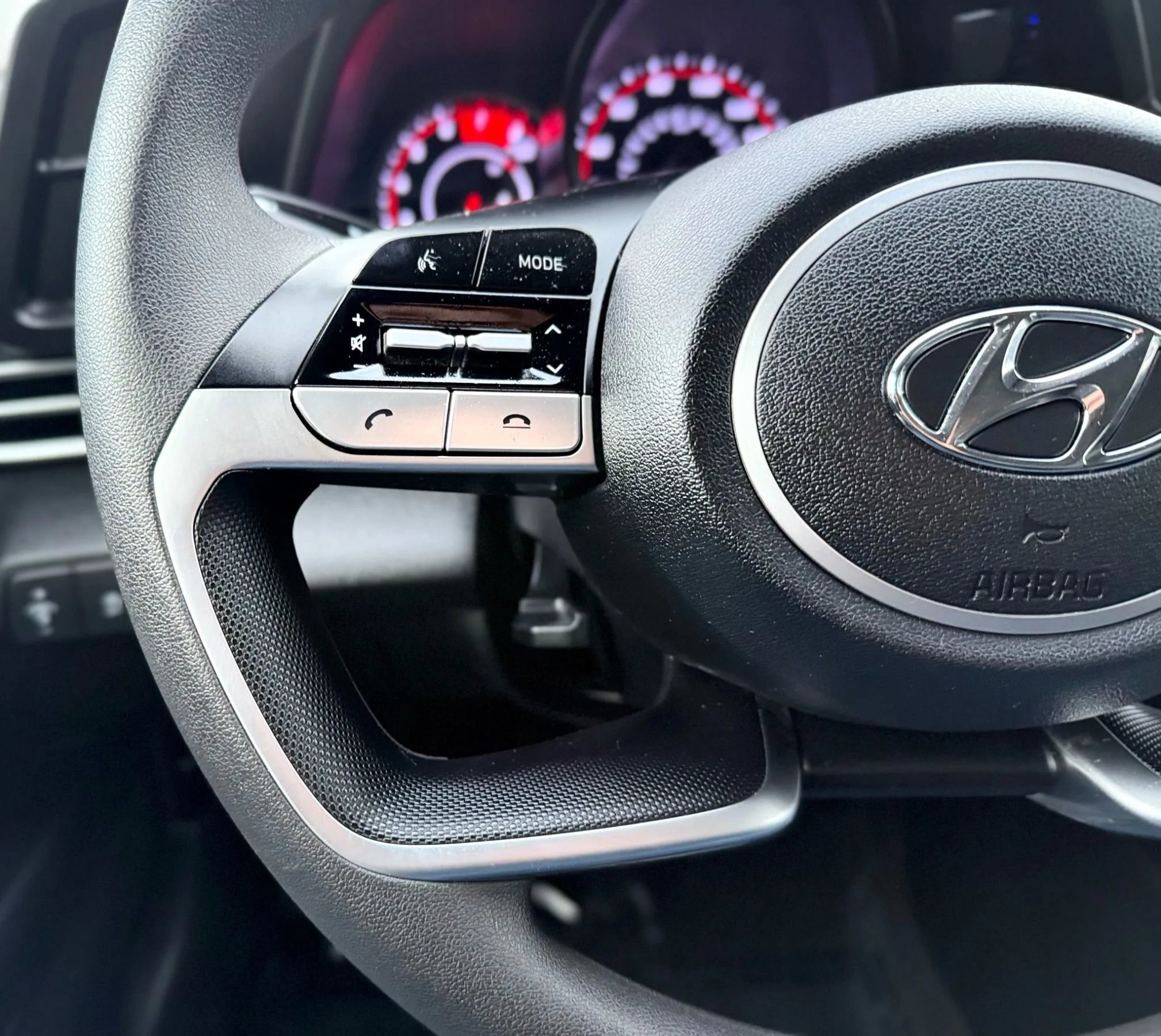 Used 2021 Hyundai Elantra SE w/ Cargo Package image 13