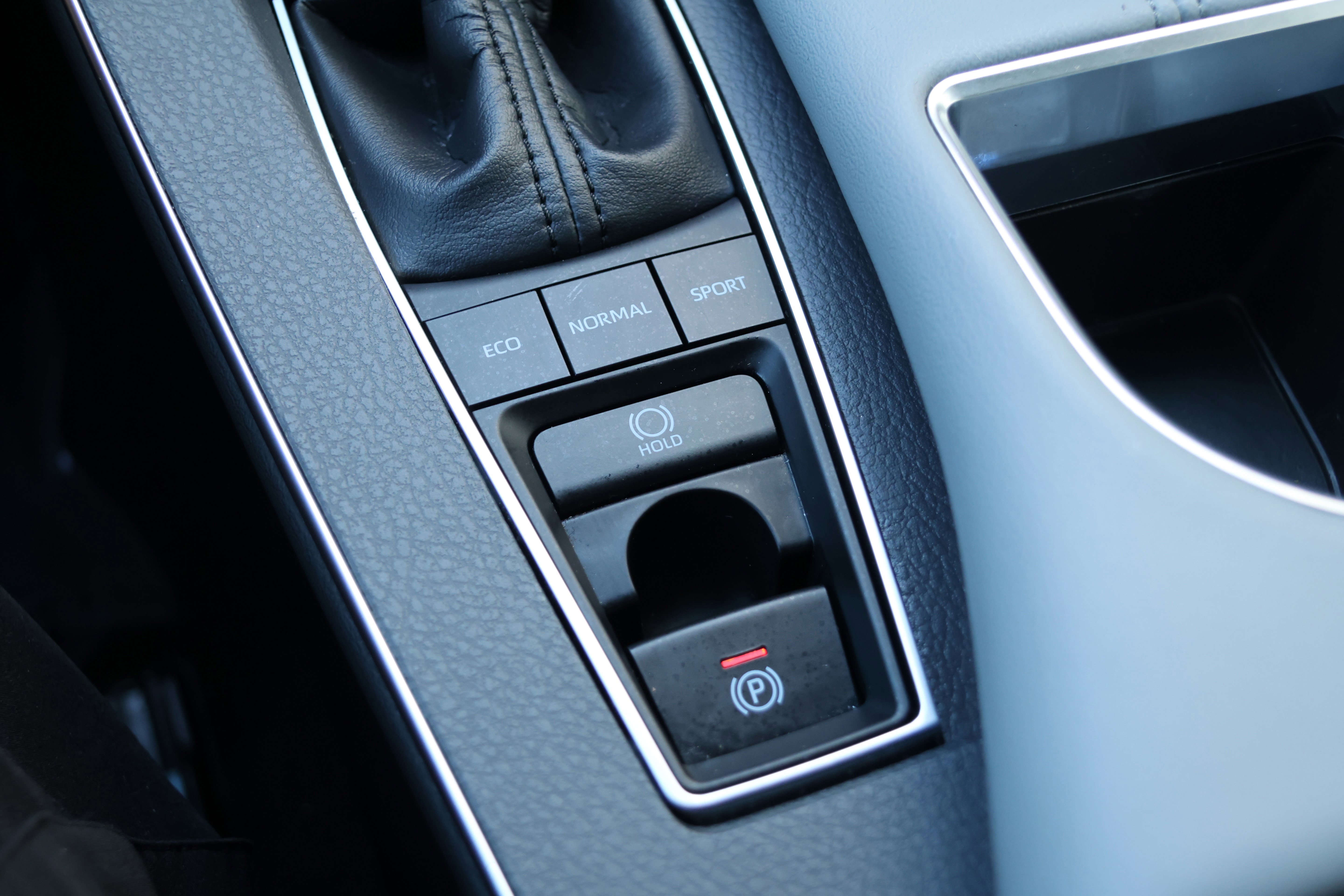 Used 2019 Toyota Avalon Limited w/ Advanced Safety Package image 29