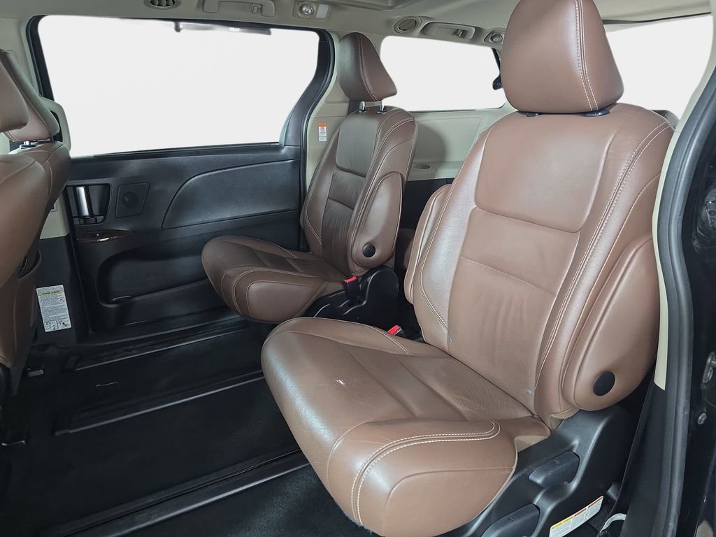 Used 2017 Toyota Sienna Limited Premium w/ Protection Package AWD/4WD image 18