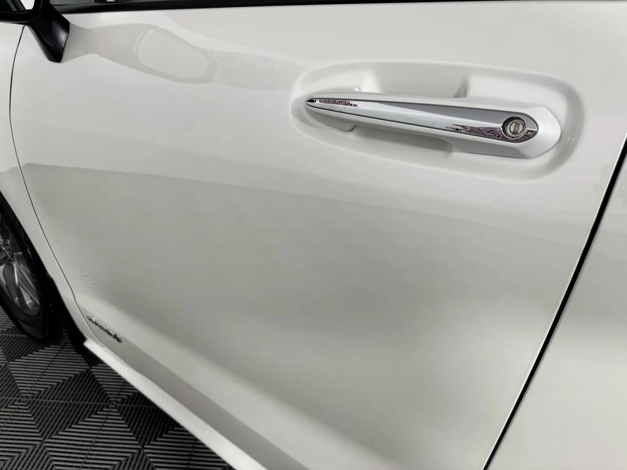 Used 2021 Toyota Sienna XLE image 23