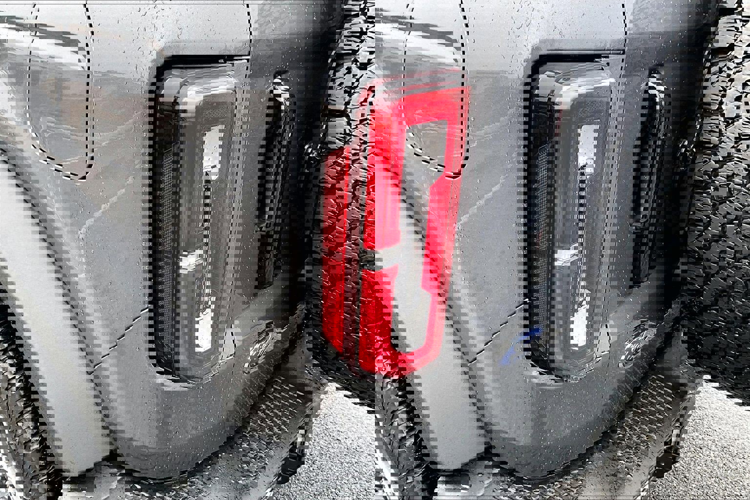 Used 2023 Ford Bronco Badlands image 23