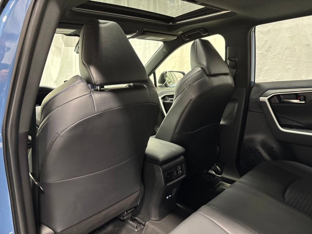 Used 2025 Toyota RAV4 XSE w/ Weather Package AWD/4WD image 47