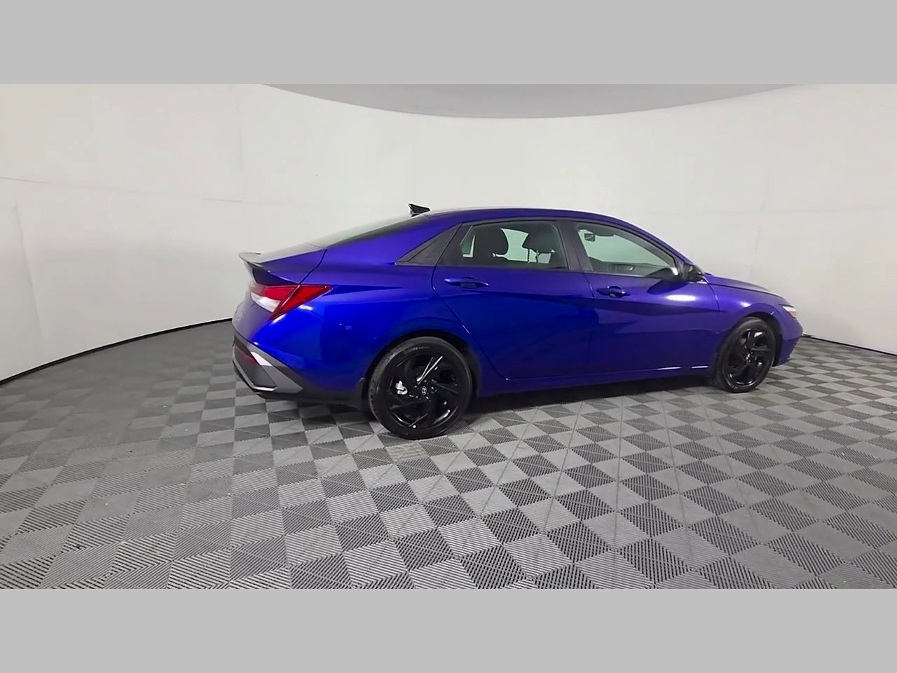 Used 2026 Hyundai Elantra Sport FWD image 37