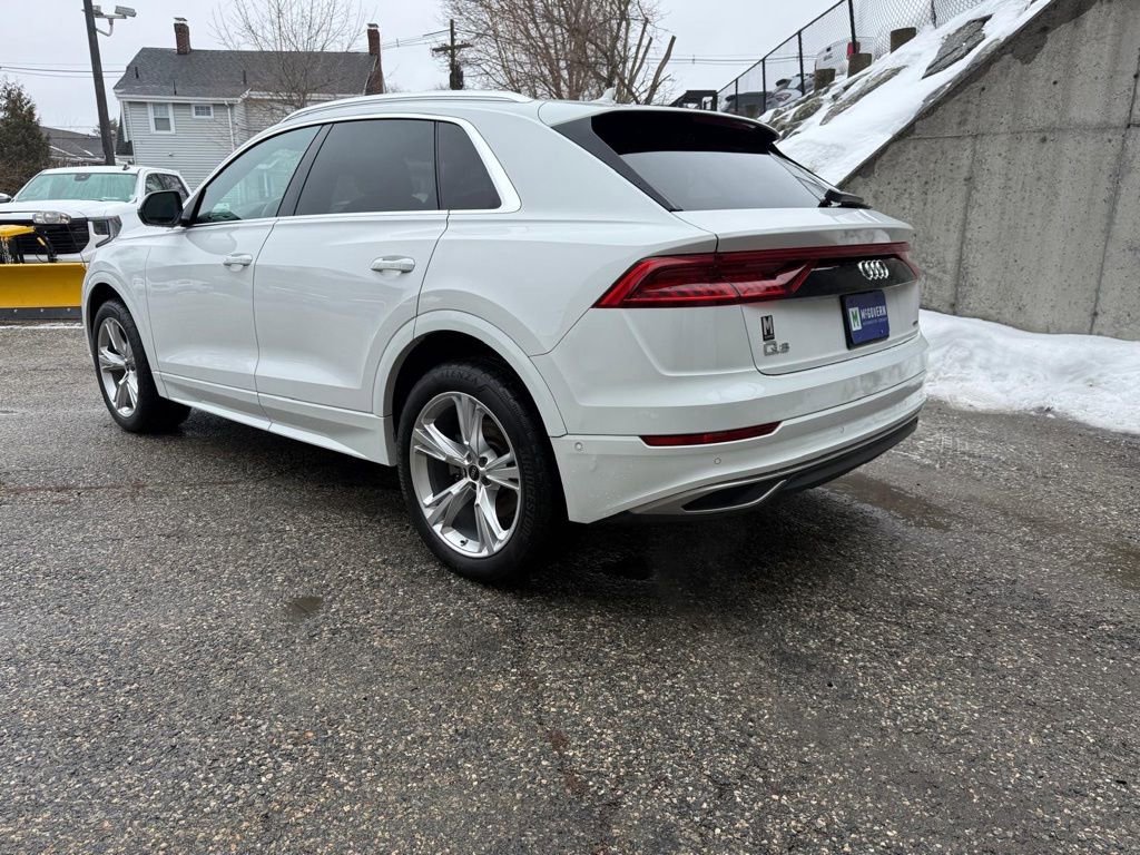 Used 2022 Audi Q8 Premium Plus w/ Premium Plus Package image 3