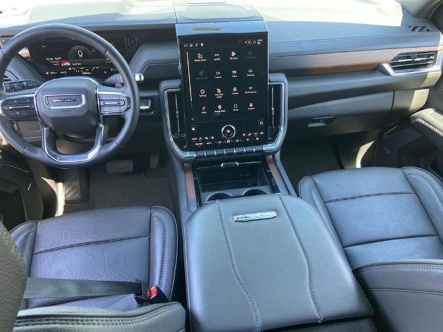Used 2025 GMC Yukon XL Denali AWD/4WD image 16