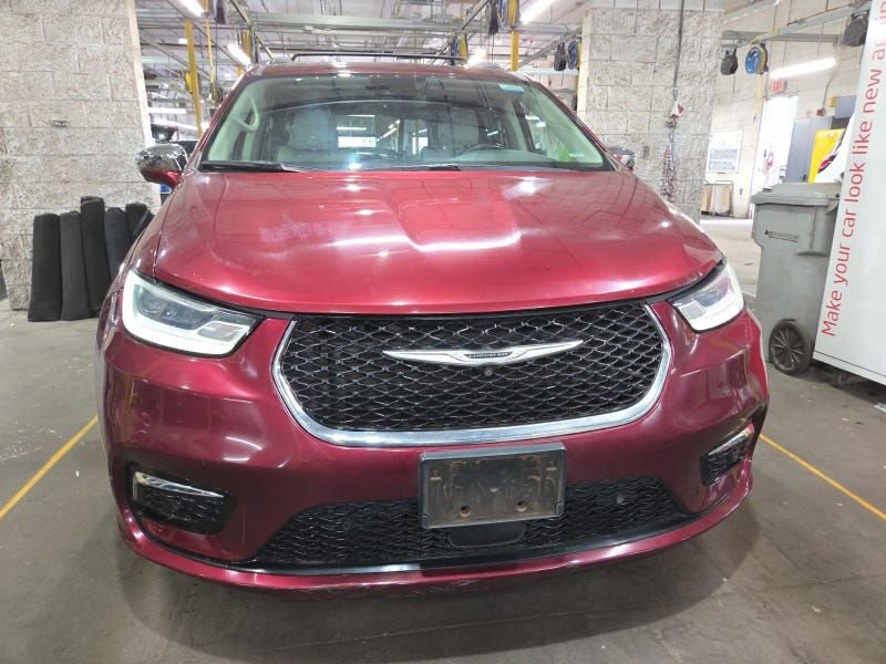 Used 2021 Chrysler Pacifica Limited w/ Premium & Safety Sphere Group AWD/4WD image 4