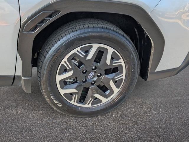 Used 2025 Subaru Forester Premium w/ Convenience Package #1 image 6