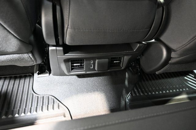 New 2026 GMC Sierra 1500 Elevation image 25