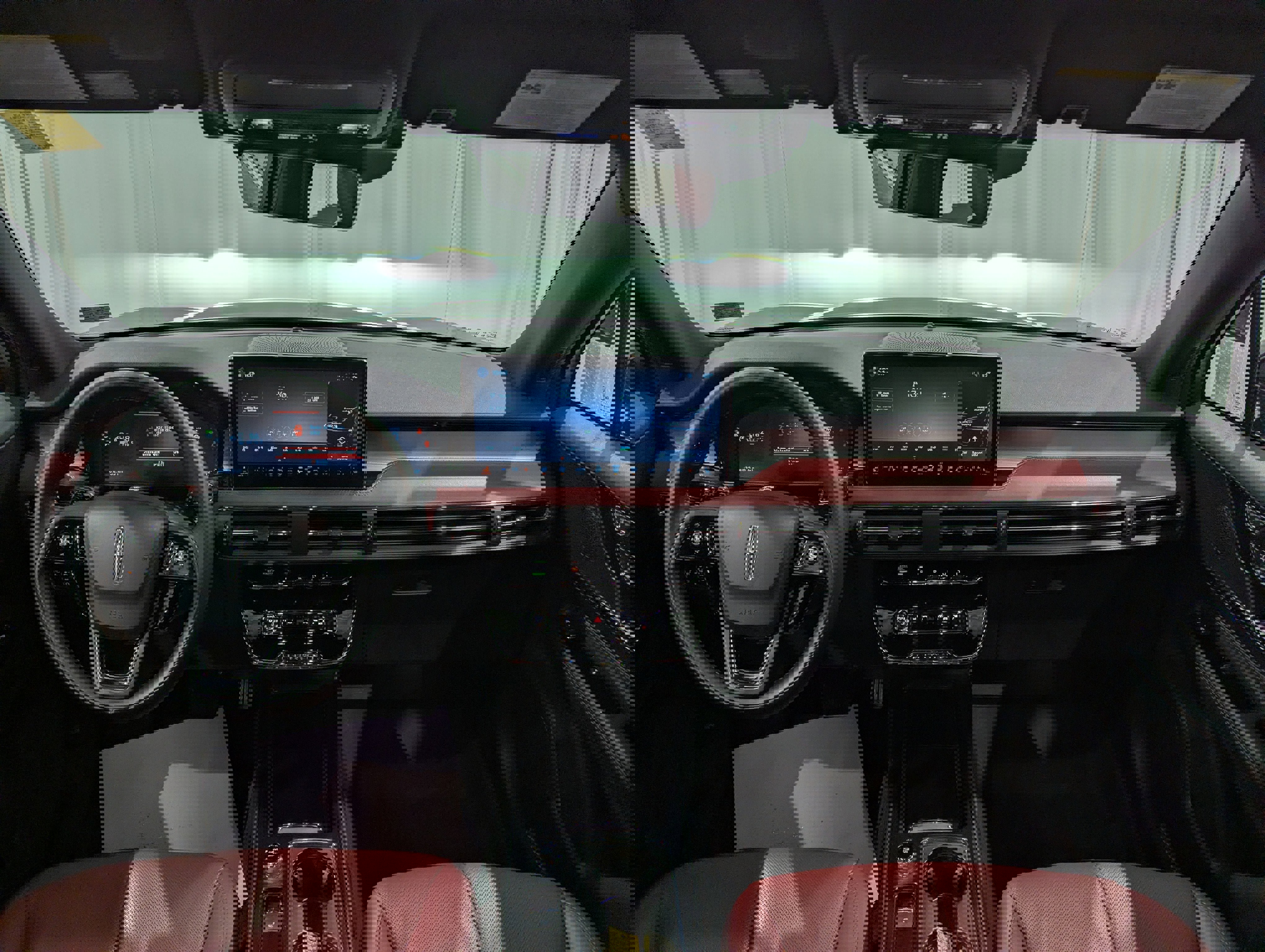 Used 2025 Lincoln Corsair Reserve AWD/4WD image 12