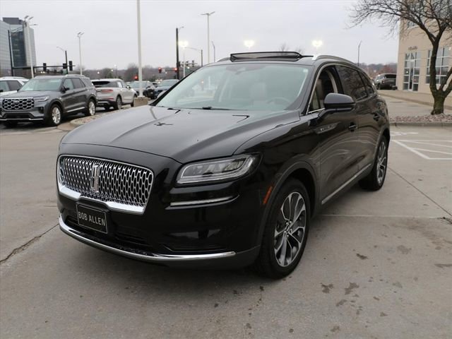 Used 2023 Lincoln Nautilus Reserve w/ Equipment Group 201A image 2