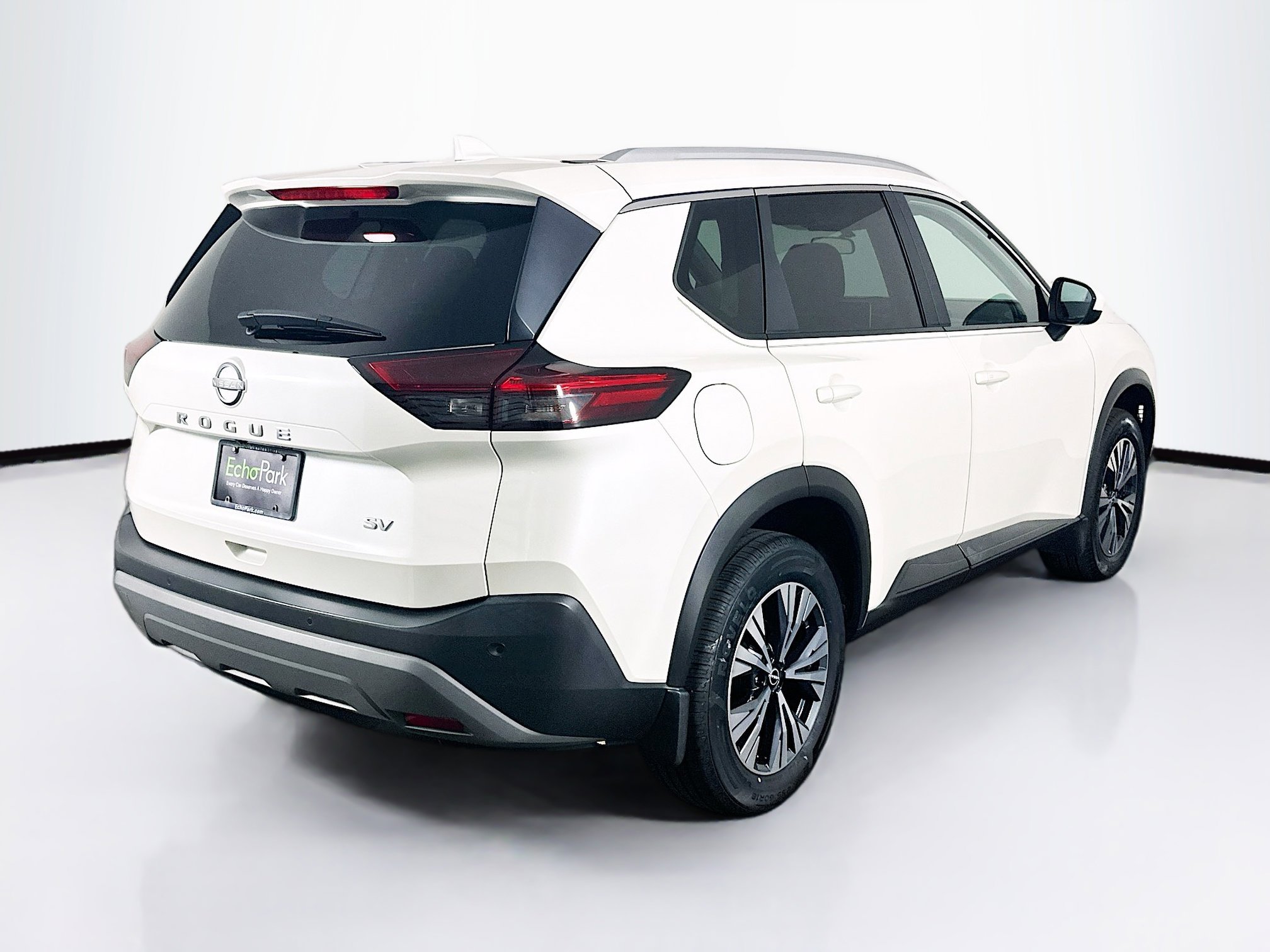 Used 2023 Nissan Rogue SV w/ SV Premium B Package FWD image 9