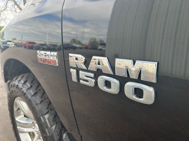Used 2017 RAM 1500 Classic SLT w/ SLT Plus D￩cor Group AWD/4WD image 49