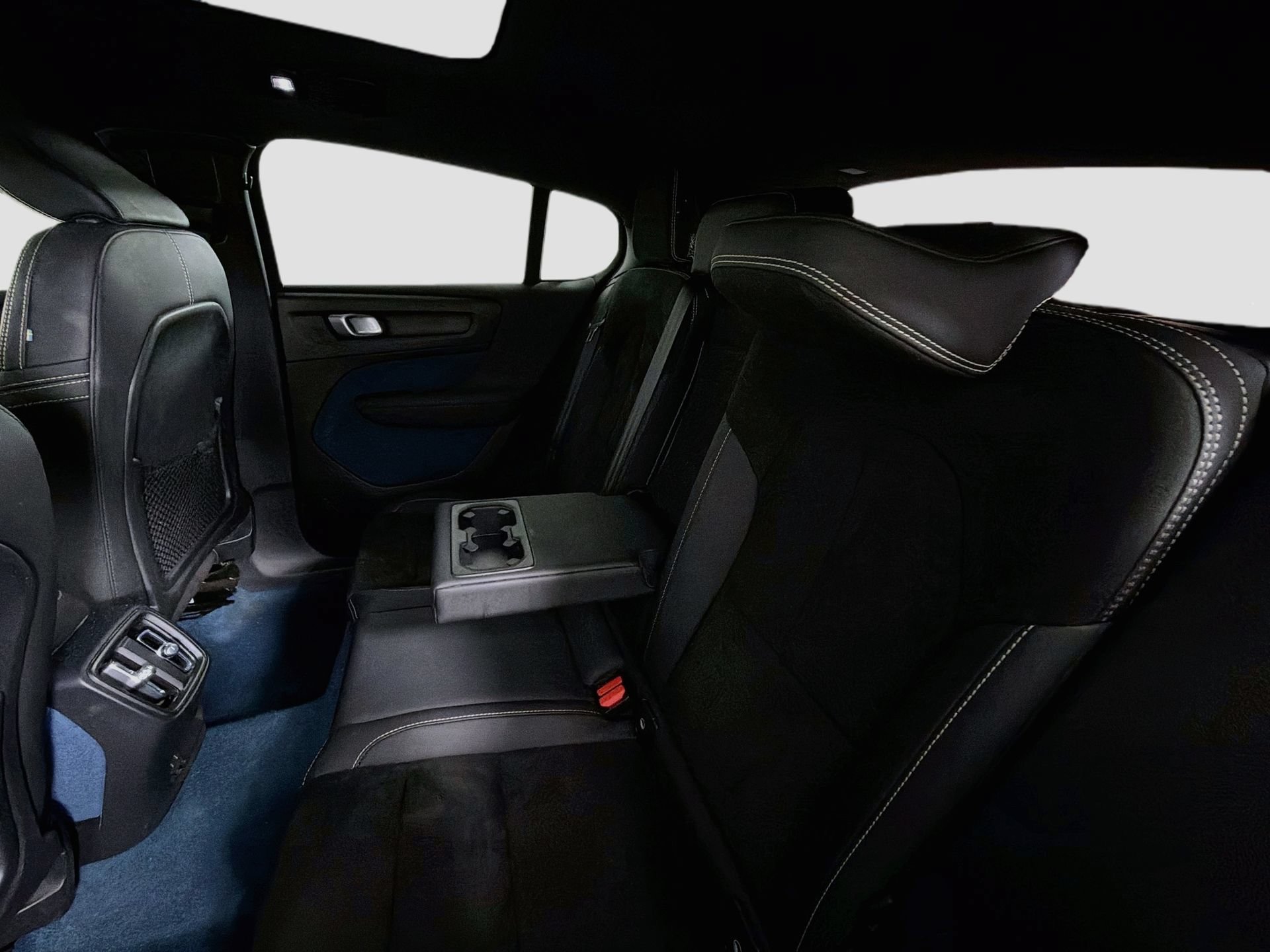Certified 2023 Volvo C40 P8 Recharge Plus AWD/4WD image 25