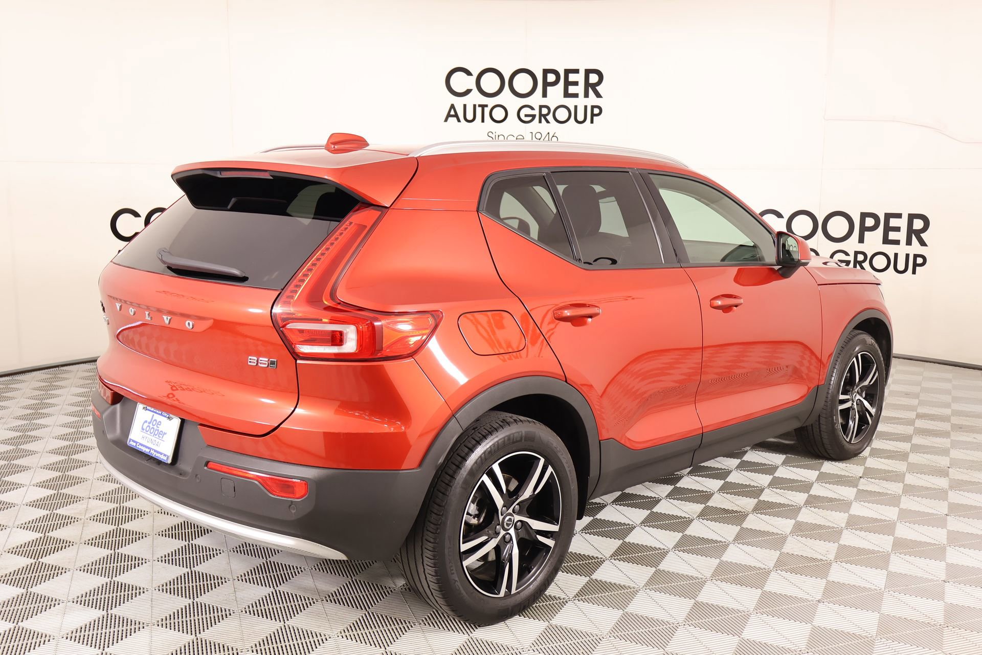 Used 2023 Volvo XC40 B5 Core image 20