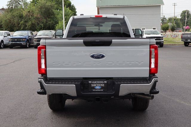 New 2025 Ford F350 XLT AWD/4WD image 15