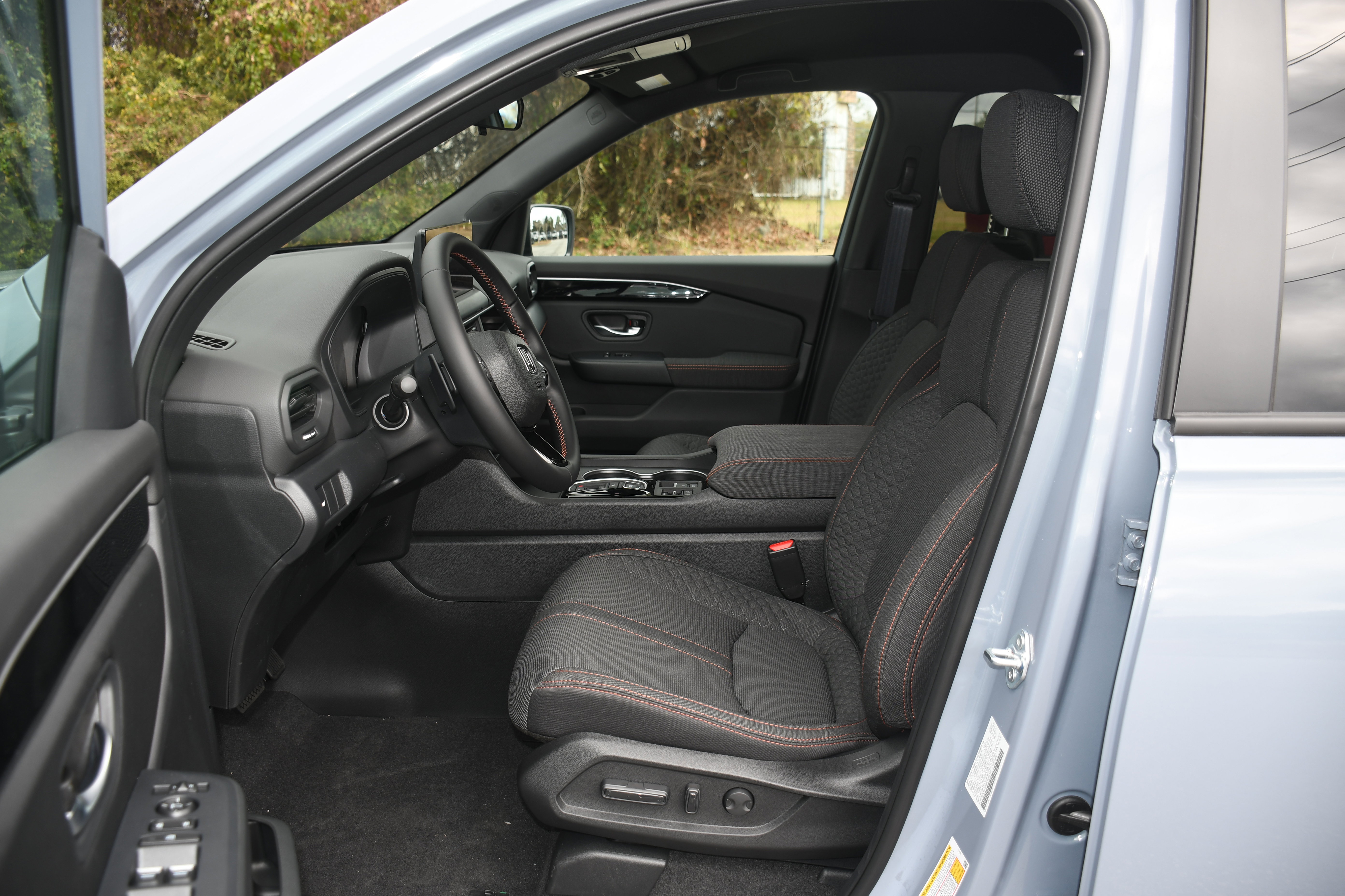 New 2026 Honda Pilot Sport image 3