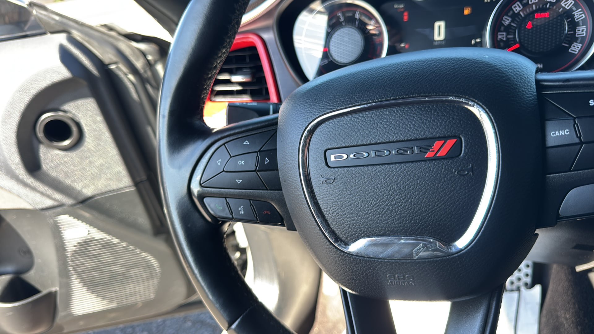 Used 2017 Dodge Challenger R/T Scat Pack w/ Driver Convenience Group RWD image 27