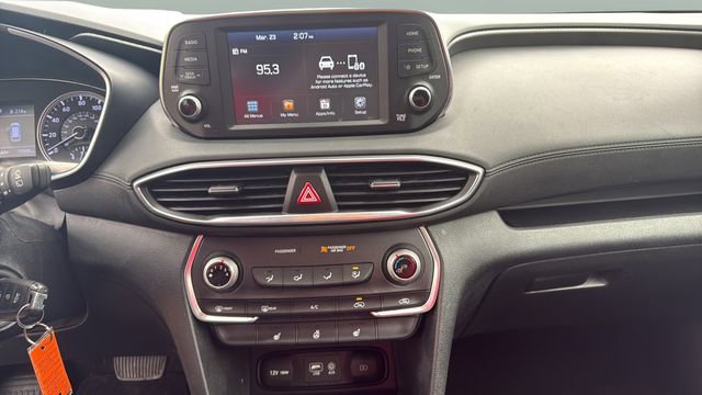 Used 2020 Hyundai Santa Fe SE image 20