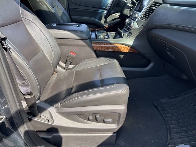 Used 2019 Chevrolet Suburban Premier image 17
