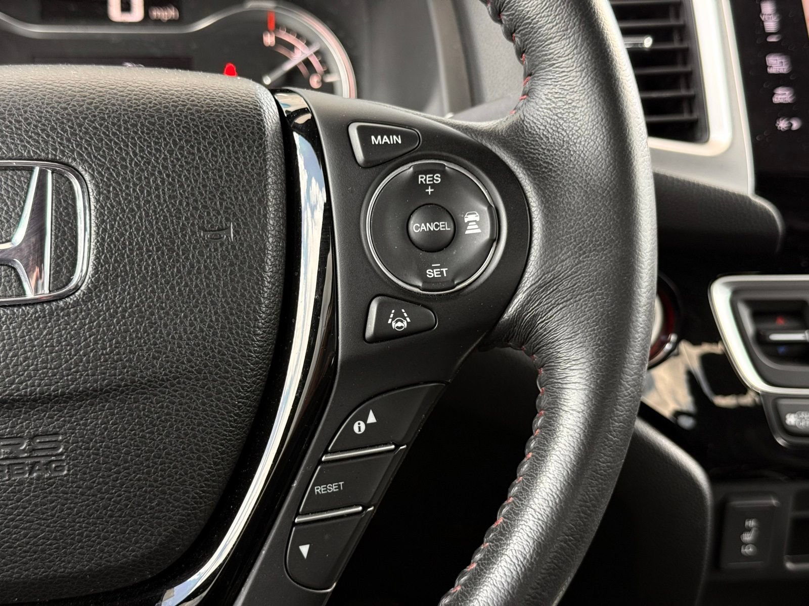 Used 2017 Honda Ridgeline Black Edition image 31