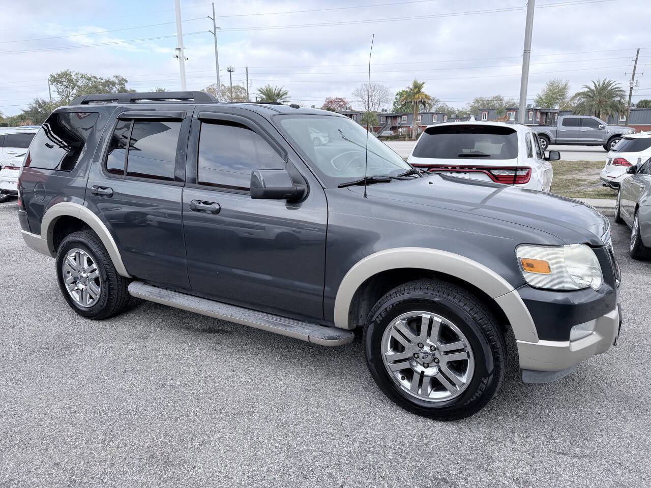 Used 2010 Ford Explorer Eddie Bauer image 7