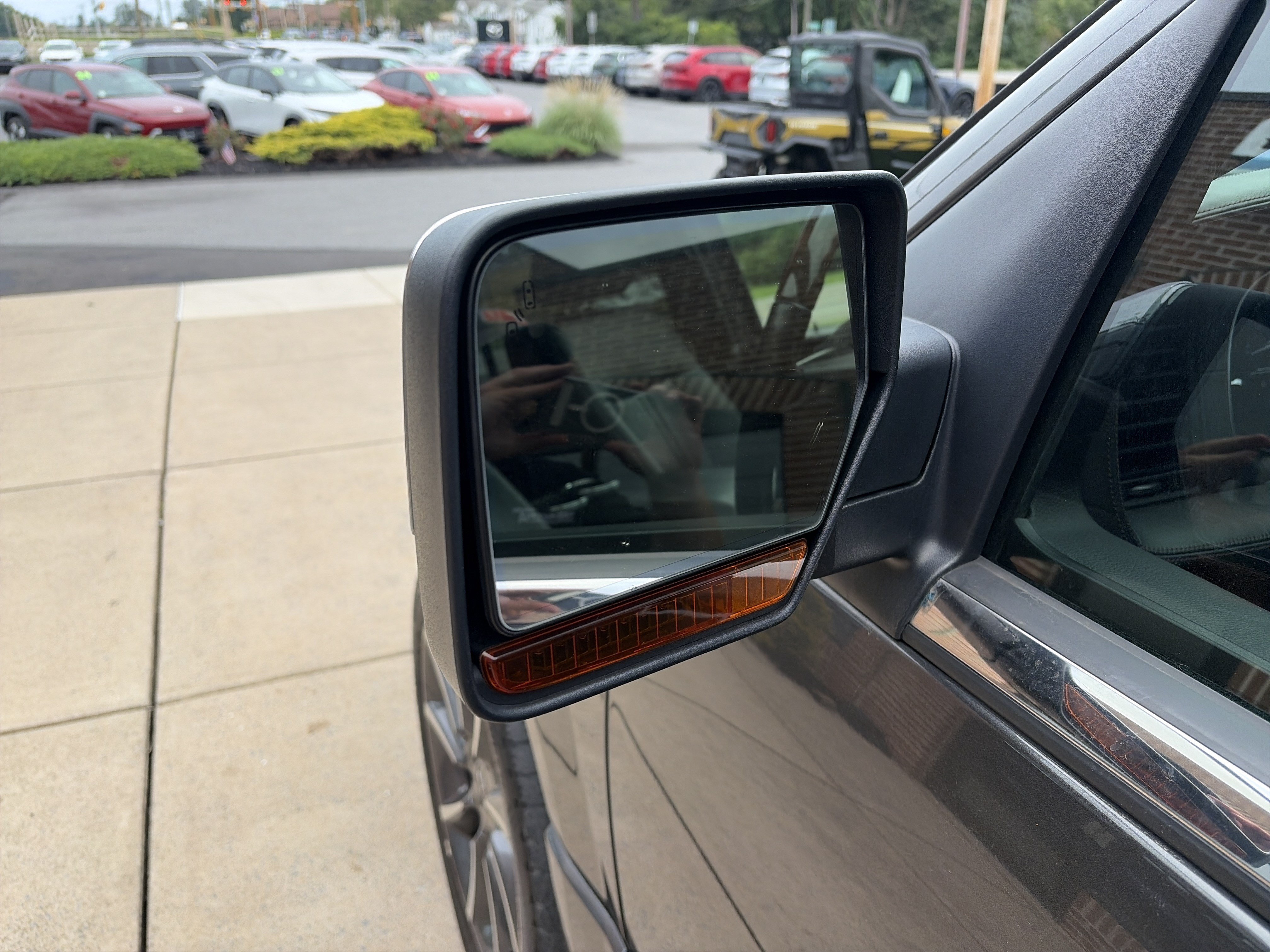 Used 2017 Lincoln Navigator L Reserve AWD/4WD image 36