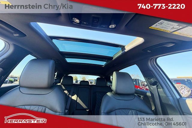 Used 2025 Kia Sportage X-Line w/ Premium Package image 28