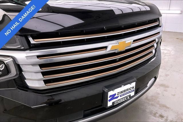 Used 2021 Chevrolet Suburban High Country w/ Premium Package AWD/4WD image 31