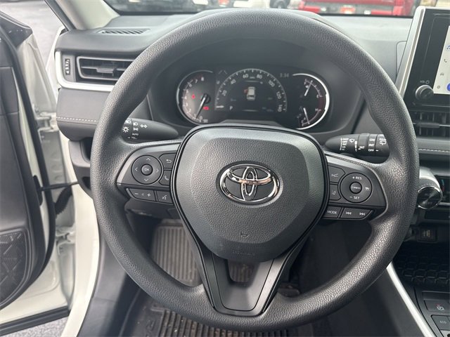 Used 2025 Toyota RAV4 XLE w/ Convenience Package image 17