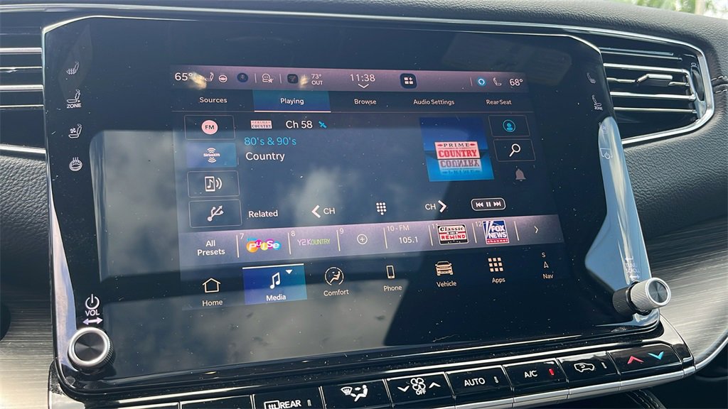 Used 2024 Jeep Wagoneer Series III w/ Premium Group I image 17