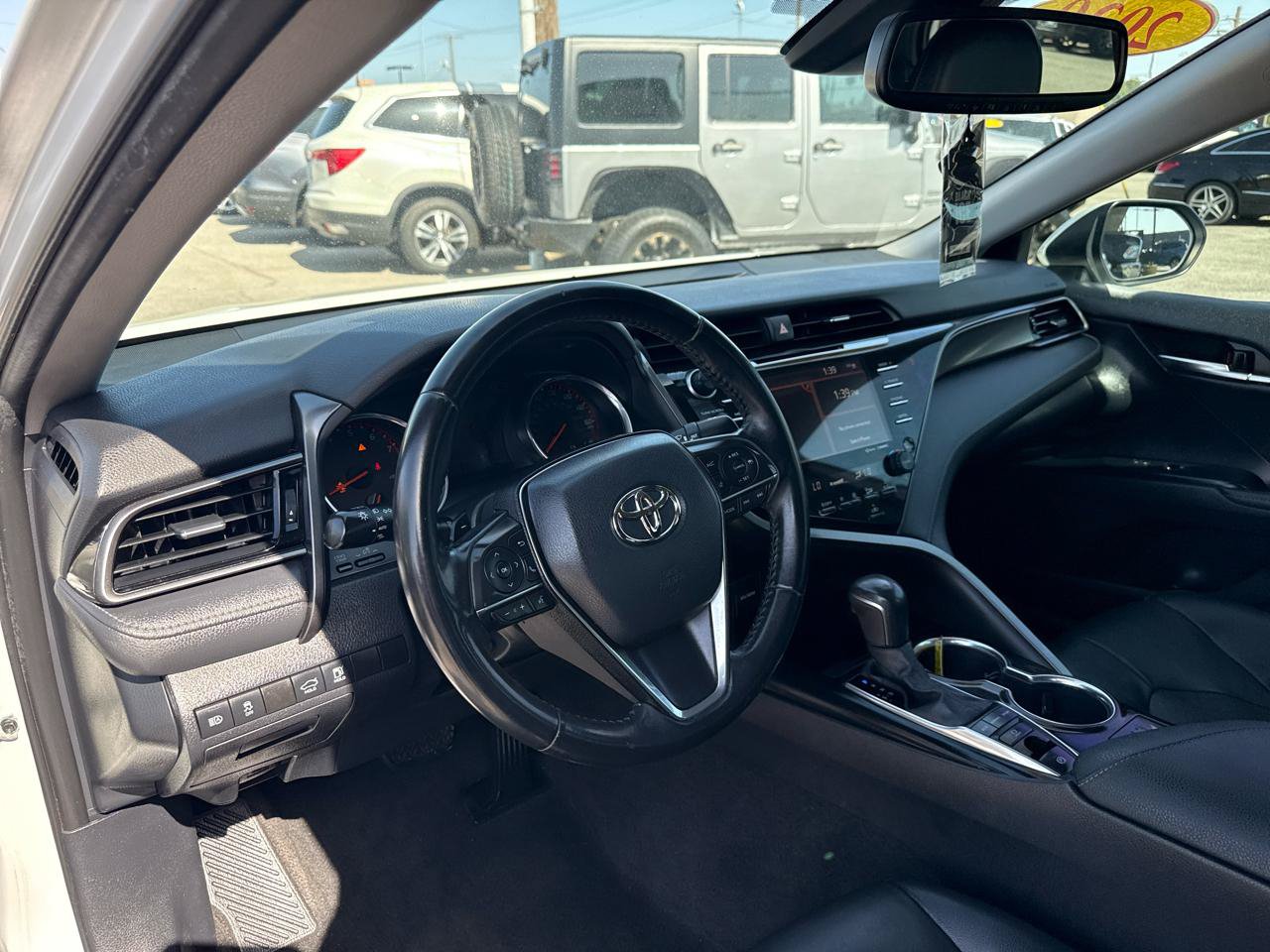 Used 2020 Toyota Camry XSE FWD image 8
