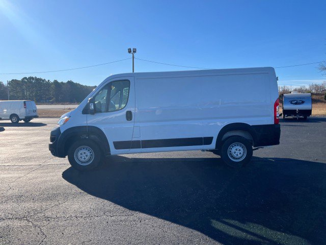 Used 2025 RAM ProMaster 2500 w/ Safety Group image 8