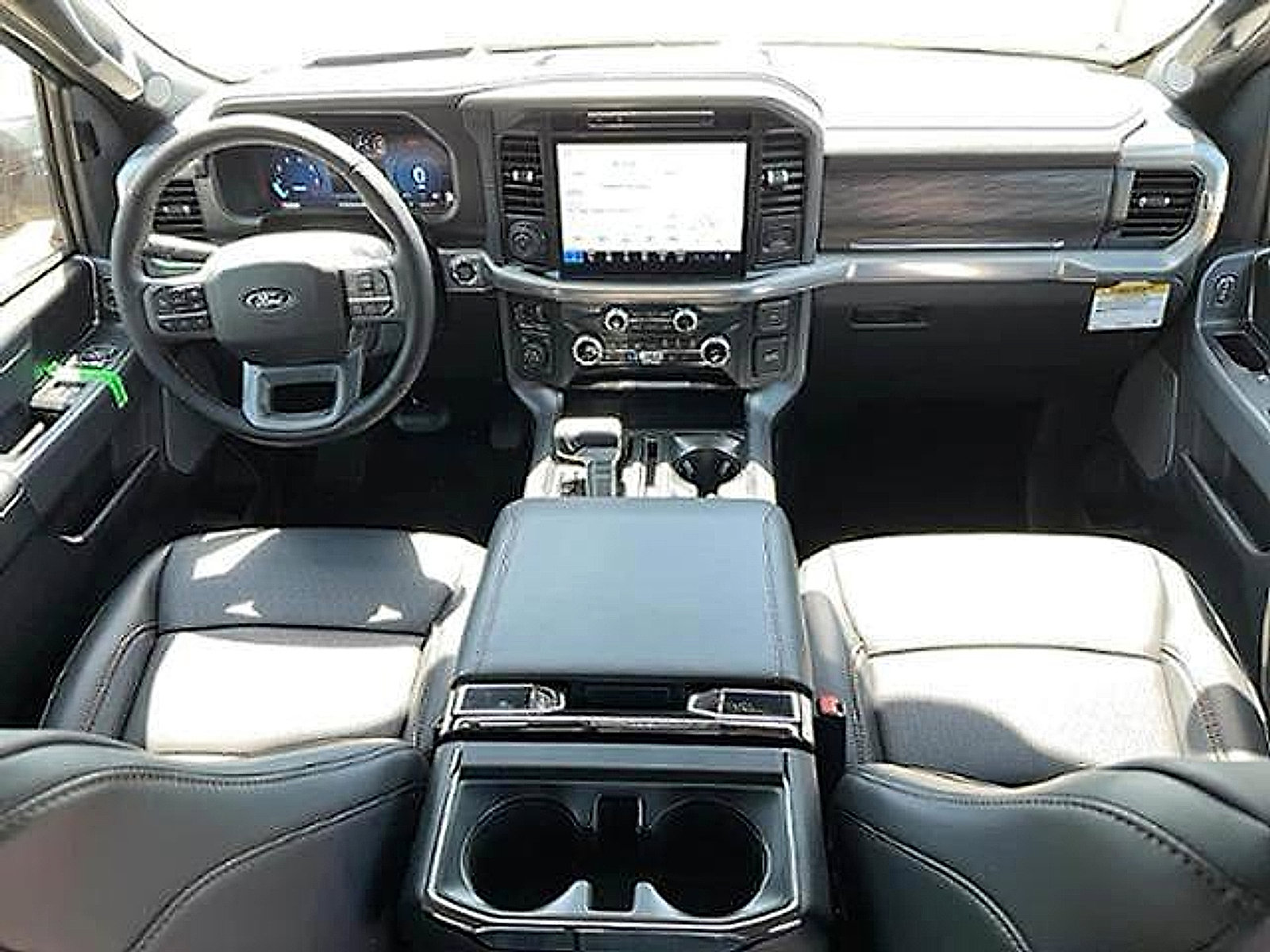 New 2025 Ford F150 Lariat w/ Equipment Group 502A High AWD/4WD image 9