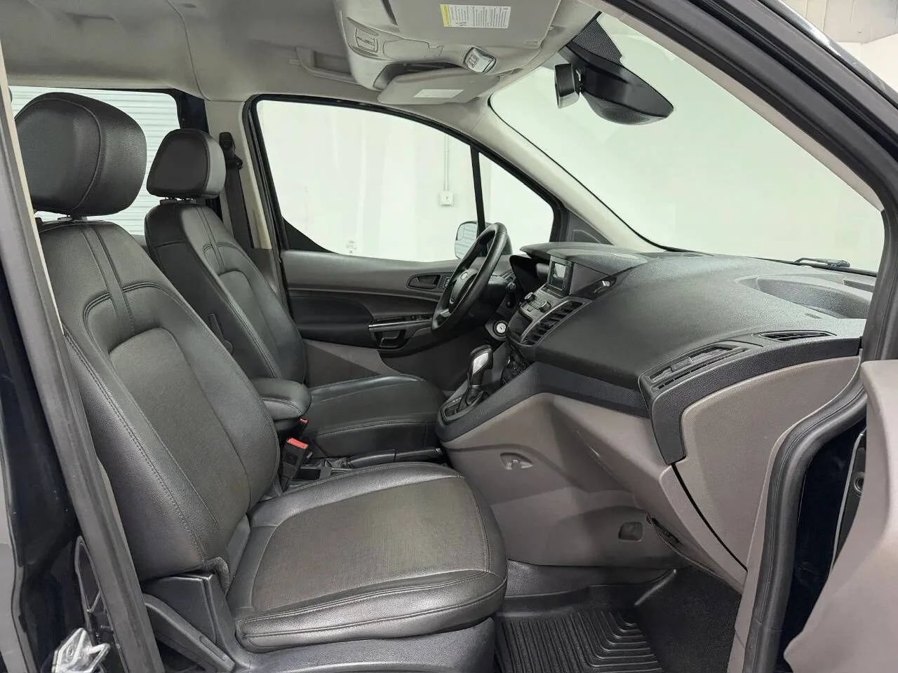 Used 2020 Ford Transit Connect XL FWD image 11