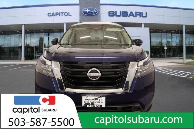 Used 2025 Nissan Pathfinder SL w/ SL Premium Package AWD/4WD image 8