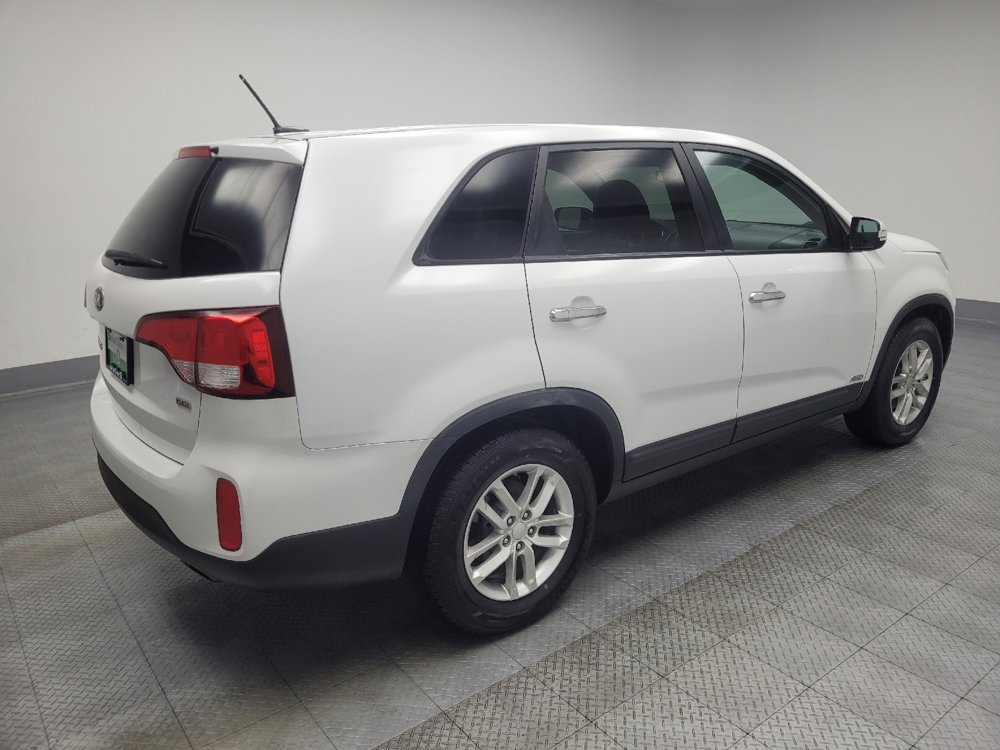 Used 2015 Kia Sorento LX image 10