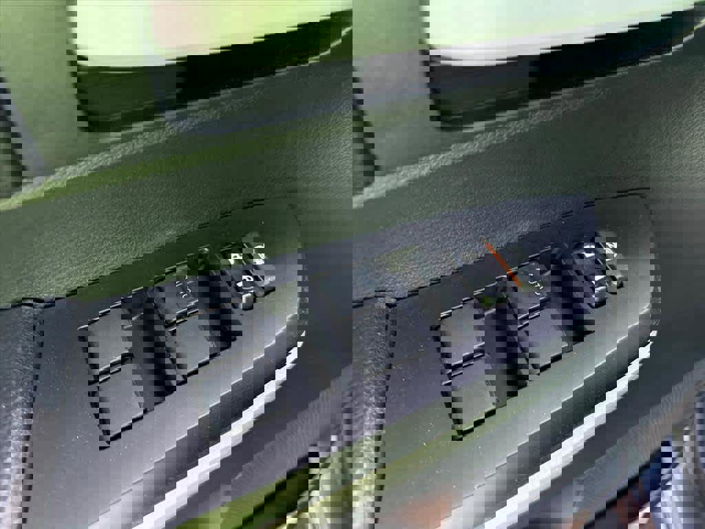 Used 2017 Toyota Tundra SR5 AWD/4WD image 22