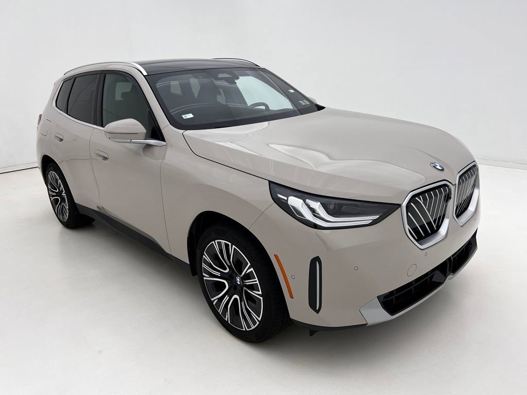 Certified 2025 BMW X3 xDrive30i w/ Premium Package image 2